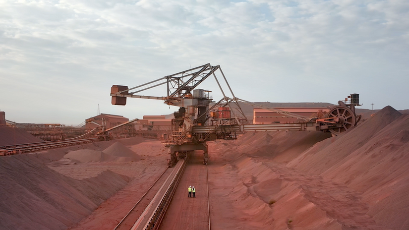 Powerfully Small | Dir. Henrik Hansen